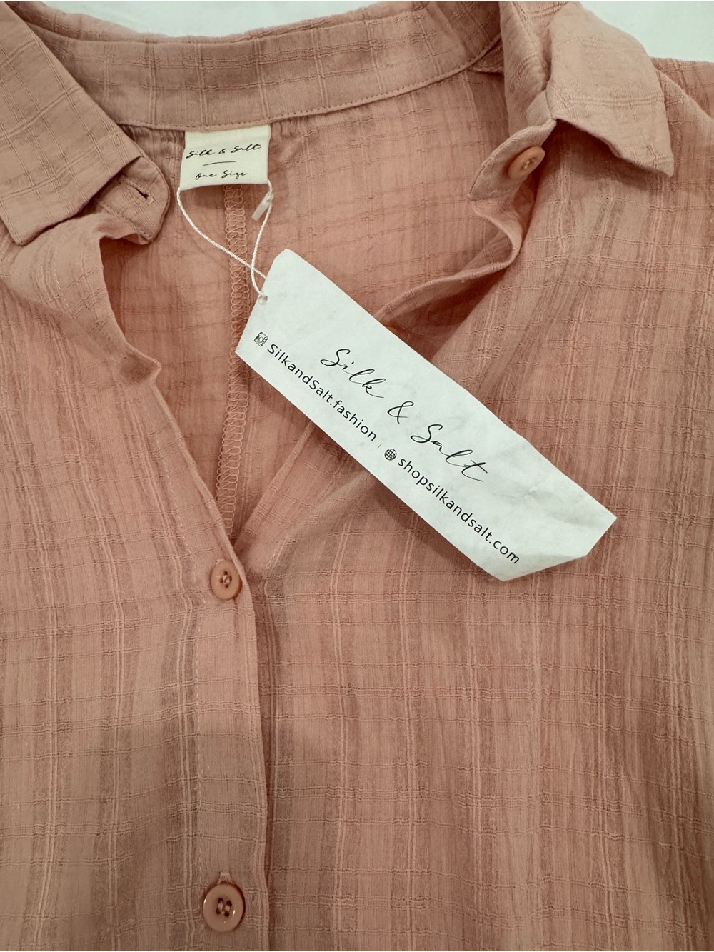 Women's Relaxed Button-Down Shirt in Dusty Pink - Picture 3 of 9